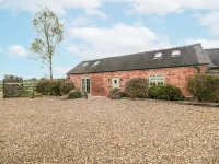 Barnfields Holiday Cottage Hotels in Staffordshire Moorlands District
