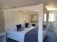 Random Hall Hotel a Slinfold