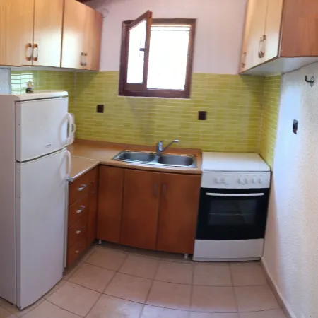 Family Villa in Sani - Sleeps 6 - Parking - Wifi