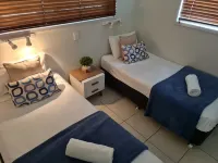 Cranbourne Court Beachside Apartments Hotels in Maroochydore