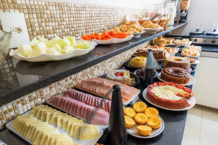 Riviera Hotel by BSB Inn Отели в г. Lago Sul