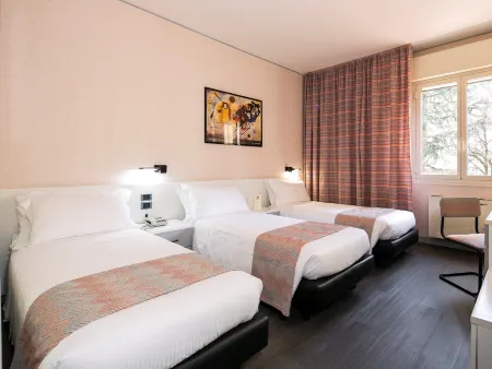 Hotel Falco d'Oro Отели в г. Querce