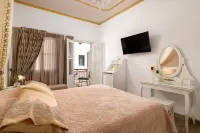 Marika's Deluxe Rooms Hotels in Simi