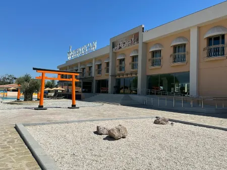 Etruscan Boutique Hotel Отели рядом с достопримечательностью «Бухта Анзак»