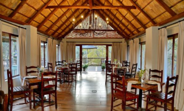 Thanda Manzi Country Hotel