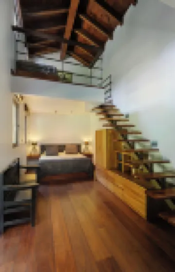 薩爾託豪華牧場帶湖景