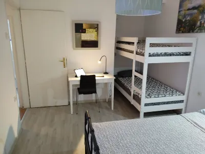 Cosy Flat Helexpo in Old City D11 Hotels in Sikies