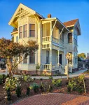 The JD Hyde Historic Inn Hotels in Visalia