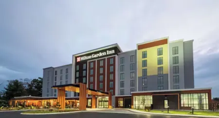 Hilton Garden Inn Walnut Creek Отели рядом с достопримечательностью «Рут Банкрофт Гарден & Нерсери»