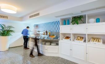 Terrace Mar Suite Hotel