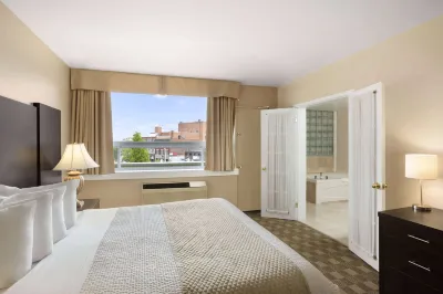 Days Inn & Suites by Wyndham North Bay Downtown Hotels in North Bay