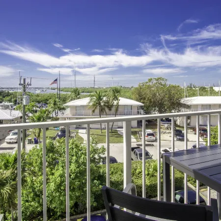 Skipjack Resort & Marina