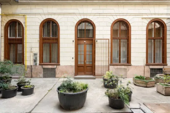 Suites 13 Budapest Hotels in District XIII-Angyalfold