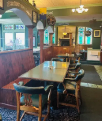 County Clare Irish Hotel & Pub