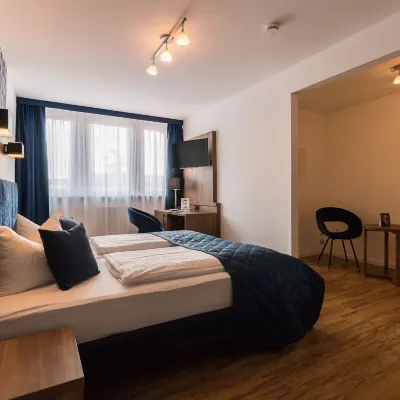 Hotel am Brauerei-Dreieck Hotels near BROSE ARENA