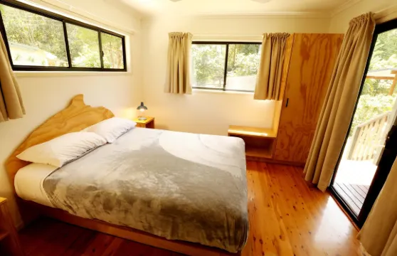 沃寧山雨林公園旅館