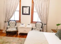 Bauhenia Guesthouse Các khách sạn ở Potchefstroom