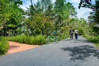 แอท ไรซ์ รีสอร์ต โรงแรมใกล้น้ำตกกองแก้ว