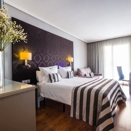 Num Hotel