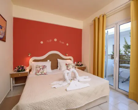 Antigoni Hoteles en Lampi