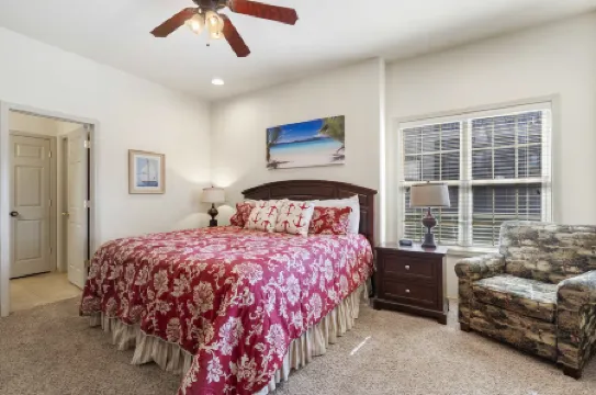 Bounty of Birdie Lane - Golf Courses, Playgrounds & Pool