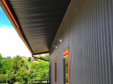 Wesbert Winery & Guest Suites Hotels in Penticton