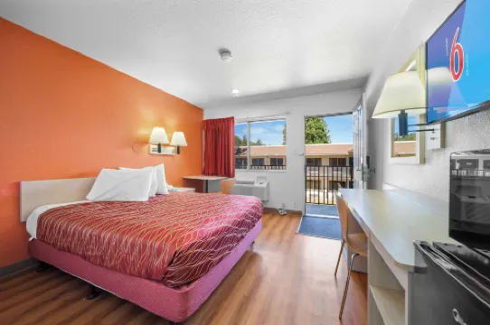 Motel 6 Big Bear Lake, CA Hotels in Big Bear Lake