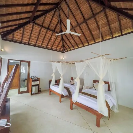 S Hotel and Resort