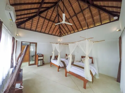 S Hotel and Resort - 2-Star