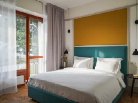 ヴィラ アルマナ チェルノッビオのホテル