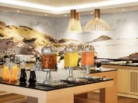 Hotel Mercure Gdansk Posejdon Hotels near ساحة إيرجو