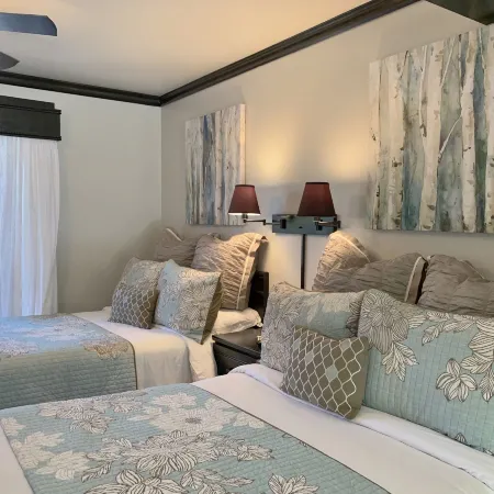 The North Shore Inn