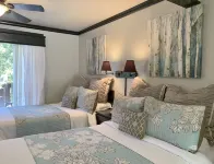 The North Shore Inn Hotels in Crestline