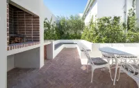 Middedorp Villa and Apartments