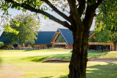 Laceby Manor - Spa & Golf Resort Hôtels à : 
