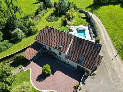 Domaine le Puits du Moulin Hotels in Pusey