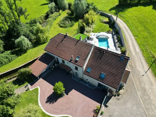 Domaine le Puits du Moulin Hotels in Villers-sur-Port