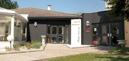 Logis le Relais de Sassenage Отели в г. Сент-Эгрев