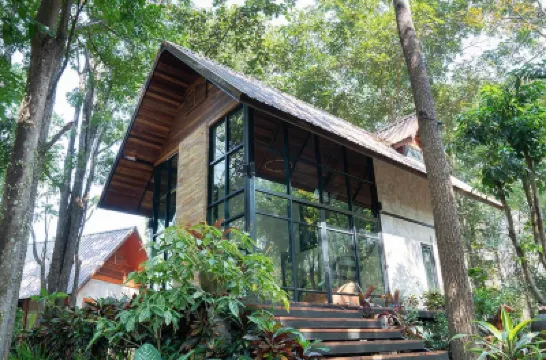 บ้านสวนภูพิมาน โรงแรมใกล้วัดพระธาตุศรีจอมทอง