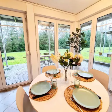 New 1 Bedroom Flat with Balcony & Garden