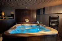 The Private Escape by Blue Medi Spa