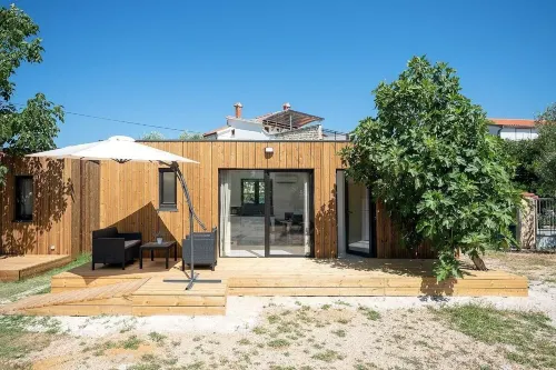 Dom Autocamp Hotels in Srima