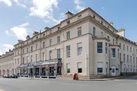 The Royal Hotel Whitby Các khách sạn gần 199 Steps