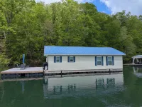 Brand New Floating Home on Norris Lake : Sleeps 12 : Swim, Grill & Relax4