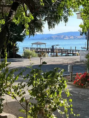 All Inclusive Amenities &Tax.Kayak,Sup,Pedal Boat,PingPong, Pickleball,Movie Nt Hotels in Nice