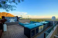 10,000 Sqf Mansion Carved into Camelback - Infinity Pool, Spa, Gym, Rooftop Bar