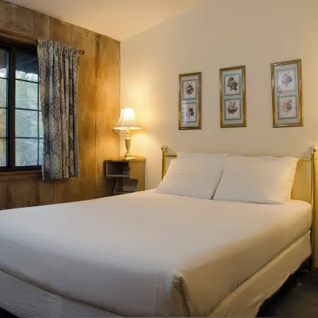 Summit Lodge