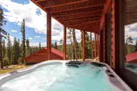 Mountain Chic Lodge - High Alpine Views & Hot Tub Hotel di Park County