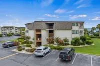 Ocean View and Beach Access - Charming Coastal Haven