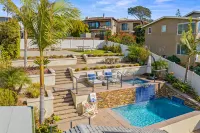 Heated Saltwater Pool and Hot Tub - Elegant Ocean View Retreat